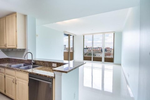 Купить кондоминиум в Майами, Флорида 2 спальни, 112.04м2, № 2001625 - фото 3