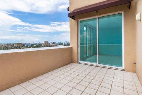 Купить кондоминиум в Майами, Флорида 2 спальни, 112.04м2, № 2001625 - фото 2