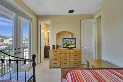 House in Parkland, Florida 6 bedrooms, 391.86 sq.m. № 2153997 - photo 12