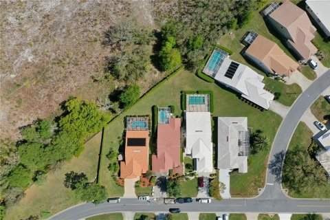 House in Weeki Wachee, Florida 2 bedrooms, 153.29 sq.m. № 1735216 - photo 6