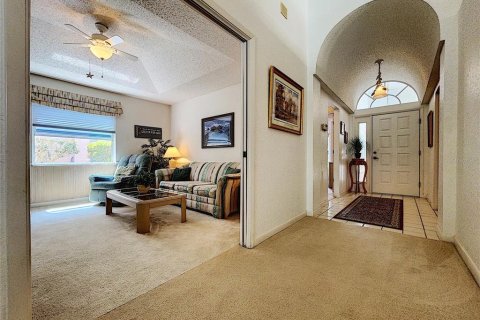 House in Weeki Wachee, Florida 2 bedrooms, 153.29 sq.m. № 1735216 - photo 11