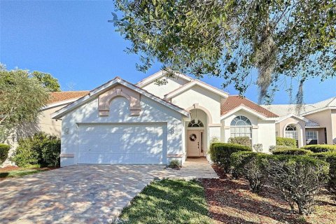 House in Weeki Wachee, Florida 2 bedrooms, 153.29 sq.m. № 1735216 - photo 2