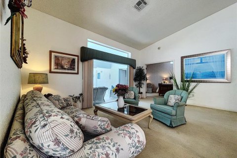 House in Weeki Wachee, Florida 2 bedrooms, 153.29 sq.m. № 1735216 - photo 26