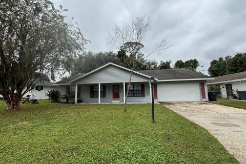 Villa ou maison à vendre à Winter Haven, Floride: 3 chambres, 176.7 m2 № 2437273 - photo 2