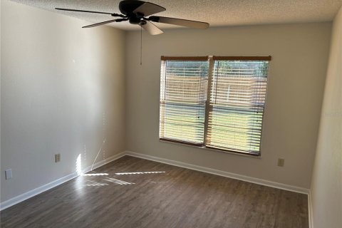 Copropriété à vendre à New Port Richey, Floride: 2 chambres, 77.57 m2 № 1632390 - photo 9
