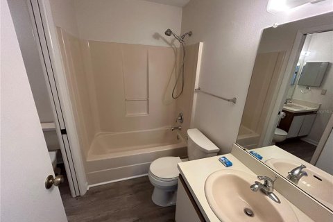 Copropriété à vendre à New Port Richey, Floride: 2 chambres, 77.57 m2 № 1632390 - photo 12