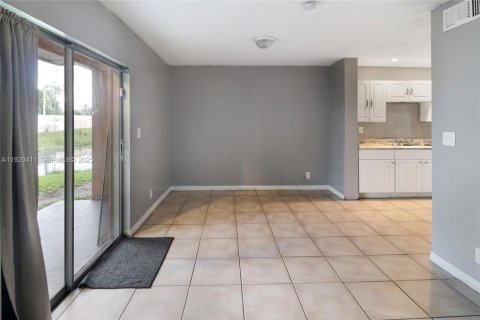 Copropriété à vendre à North Lauderdale, Floride: 4 chambres, 106.56 m2 № 1988967 - photo 7