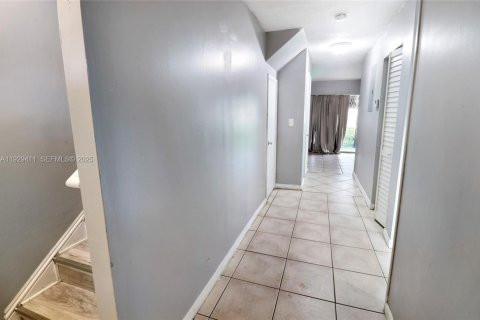 Copropriété à vendre à North Lauderdale, Floride: 4 chambres, 106.56 m2 № 1988967 - photo 17