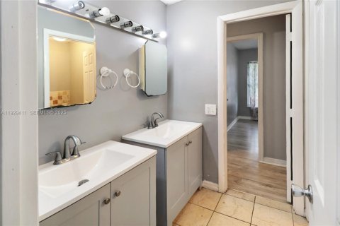 Copropriété à vendre à North Lauderdale, Floride: 4 chambres, 106.56 m2 № 1988967 - photo 10