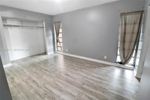 Copropriété à vendre à North Lauderdale, Floride: 4 chambres, 106.56 m2 № 1988967 - photo 13