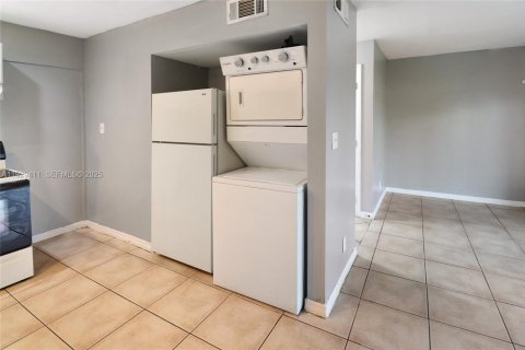 Copropriété à vendre à North Lauderdale, Floride: 4 chambres, 106.56 m2 № 1988967 - photo 22