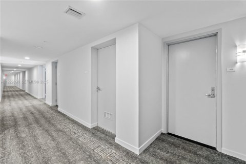 Copropriété à louer à Miami, Floride: 1 chambre, 50.17 m2 № 1977343 - photo 24