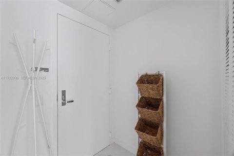 Copropriété à louer à Miami, Floride: 1 chambre, 50.17 m2 № 1977343 - photo 8