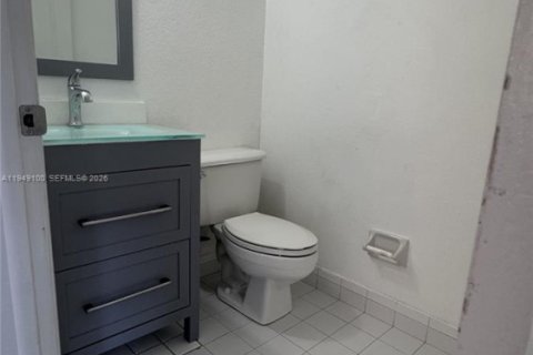 Снять в аренду виллу или дом в Хомстед, Флорида 3 спальни, 148.36м2, № 2004879 - фото 4