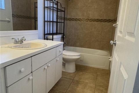 Снять в аренду виллу или дом в Хомстед, Флорида 3 спальни, 148.36м2, № 2004879 - фото 14