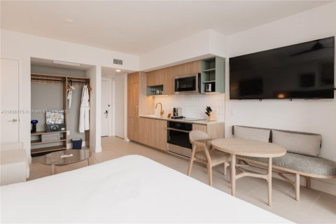 Condominio en venta en Miami, Florida, 34.1 m2 № 1940315 - foto 14