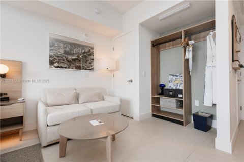 Condominio en venta en Miami, Florida, 34.1 m2 № 1940315 - foto 4