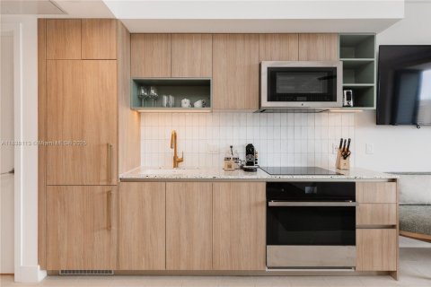 Condominio en venta en Miami, Florida, 34.1 m2 № 1940315 - foto 6