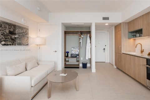 Condominio en venta en Miami, Florida, 34.1 m2 № 1940315 - foto 5