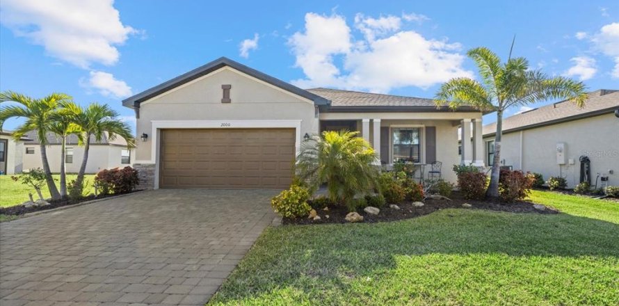 House in Port Charlotte, Florida 3 bedrooms, 172.98 sq.m. № 1636796