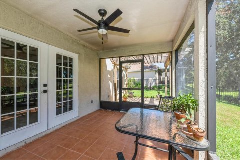 House in Sorrento, Florida 4 bedrooms, 175.96 sq.m. № 1873441 - photo 22