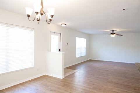 Adosado en alquiler en Tampa, Florida, 3 dormitorios, 130.81 m2 № 1799968 - foto 10
