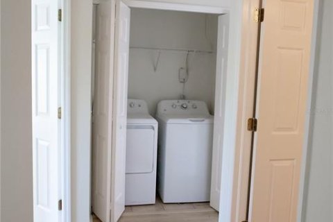 Adosado en alquiler en Tampa, Florida, 3 dormitorios, 130.81 m2 № 1799968 - foto 17