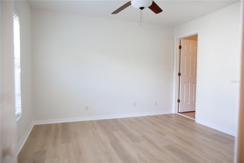Adosado en alquiler en Tampa, Florida, 3 dormitorios, 130.81 m2 № 1799968 - foto 16