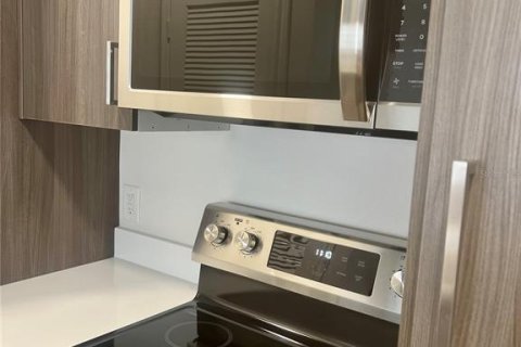 Купить кондоминиум в Орландо, Флорида 5 комнат, 49.7м2, № 1909704 - фото 4