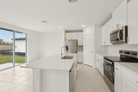 Villa ou maison à vendre à Zephyrhills, Floride: 3 chambres, 182.46 m2 № 1758341 - photo 3