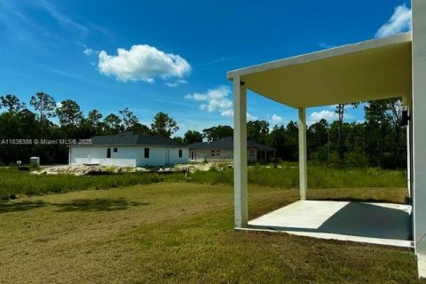 Villa ou maison à vendre à Lehigh Acres, Floride: 2 chambres № 1935982 - photo 5