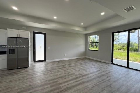 Villa ou maison à vendre à Lehigh Acres, Floride: 2 chambres № 1935982 - photo 11