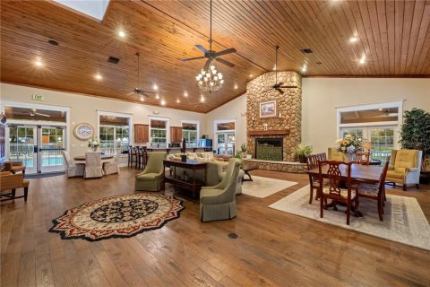Terreno en venta en Fanning Springs, Florida № 1624979 - foto 10