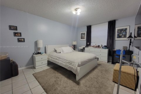 Touwnhouse à vendre à Lauderhill, Floride: 2 chambres, 93.18 m2 № 1820094 - photo 11