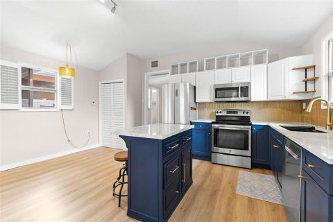 Villa ou maison à louer à Tarpon Springs, Floride: 1 chambre, 50.17 m2 № 2405143 - photo 7