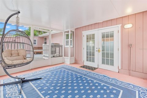 Villa ou maison à louer à Tarpon Springs, Floride: 1 chambre, 50.17 m2 № 2405143 - photo 2