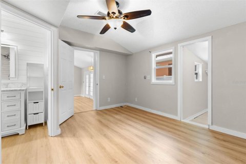 Villa ou maison à louer à Tarpon Springs, Floride: 1 chambre, 50.17 m2 № 2405143 - photo 10