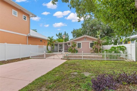 Villa ou maison à louer à Tarpon Springs, Floride: 1 chambre, 50.17 m2 № 2405143 - photo 17