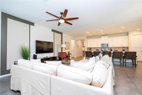 Casa en venta en Kissimmee, Florida, 7 dormitorios, 380.25 m2 № 1761307 - foto 17