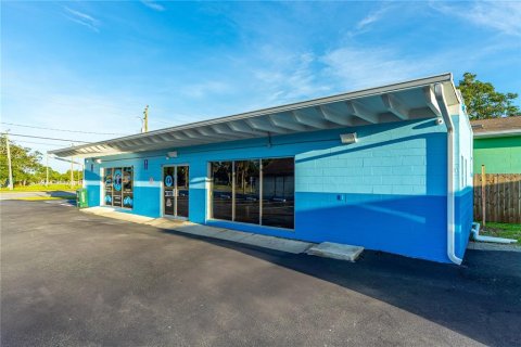 Immobilier commercial à vendre à Edgewater, Floride: 111.48 m2 № 1873549 - photo 2