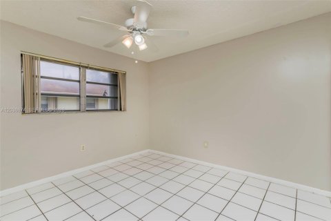Casa en alquiler en Hollywood, Florida, 2 dormitorios, 201.6 m2 № 2085012 - foto 7