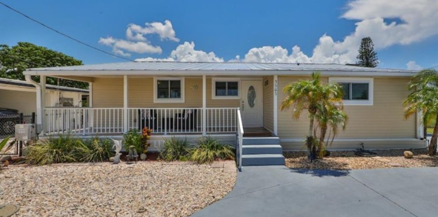 Villa ou maison à Ruskin, Floride 3 chambres, 139.07 m2 № 2238618
