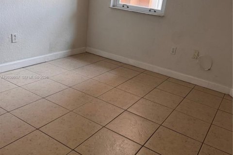 Apartment in Hialeah, Florida 2 bedrooms, 89.84 sq.m. № 2086672 - photo 6