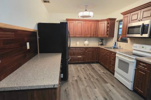 House in Miramar, Florida 3 bedrooms, 140.75 sq.m. № 2083155 - photo 3