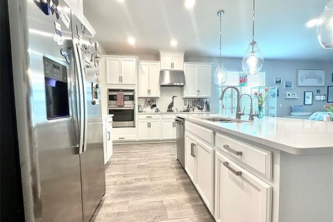 House in BELLALAGO in Kissimmee, Florida 4 bedrooms, 224.82 sq.m. № 1614131 - photo 12