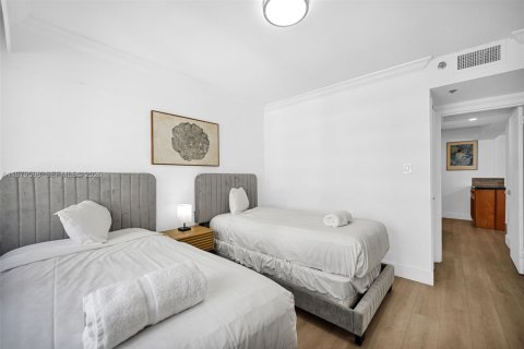 Condominio en venta en Miami Beach, Florida, 2 dormitorios, 89.19 m2 № 2043806 - foto 26