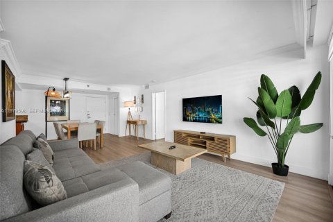 Condominio en venta en Miami Beach, Florida, 2 dormitorios, 89.19 m2 № 2043806 - foto 9