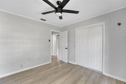 House in Winter Haven, Florida 3 bedrooms, 133.69 sq.m. № 2214293 - photo 14