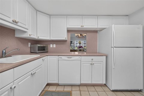 Купить кондоминиум в Лонгбоут-Ки, Флорида 4 комнаты, 107.02м2, № 2235917 - фото 8