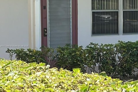 Condo in Boca Raton, Florida, 1 bedroom  № 2193771